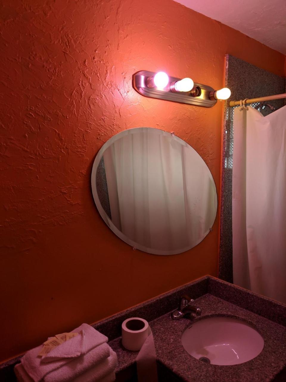 Skylark Motel シカゴ エクステリア 写真